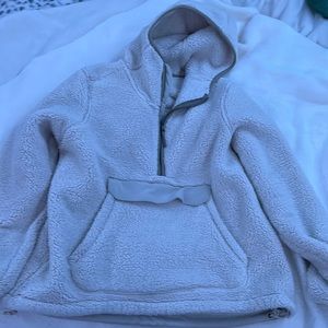 A north face fuzzy jacket , no stains barely worn size Lg
